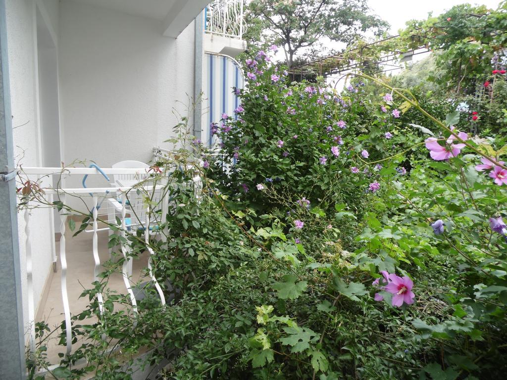 Apartments Slavica Jovanovic Sveti Stefan Δωμάτιο φωτογραφία
